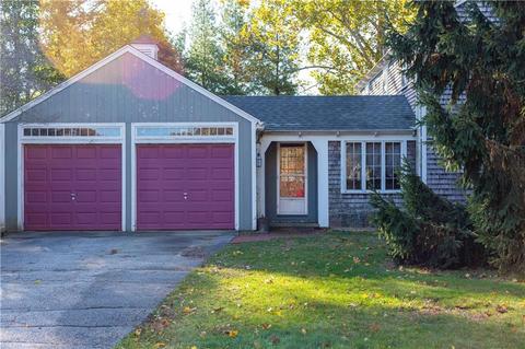 210 Squantum Dr, Warwick, RI 02888 photo 6