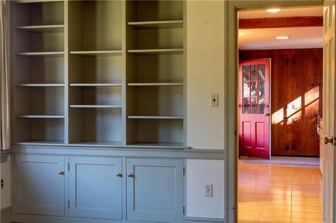 210 Squantum Dr, Warwick, RI 02888 photo 22