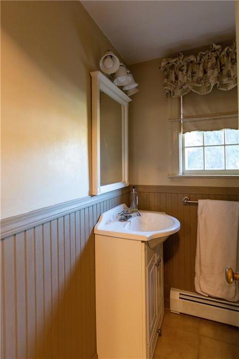 210 Squantum Dr, Warwick, RI 02888 photo 18