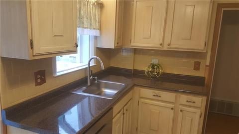 43 Link St, Warwick, RI 02886 photo 4