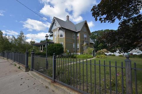 14 Park Pl, Woonsocket, RI 02895 photo 10