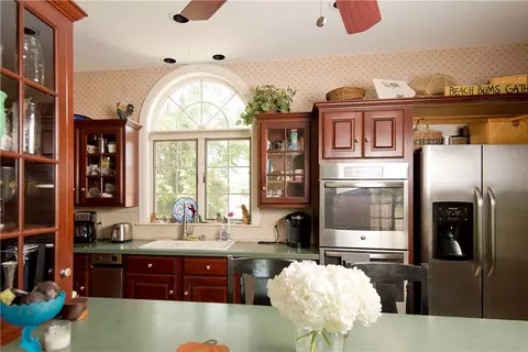 37 Elm St, Westerly, RI 02891 photo 11