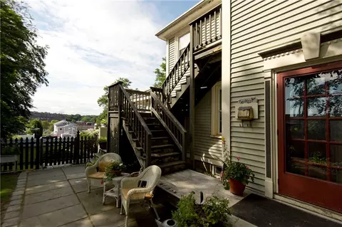 37 Elm St, Westerly, RI 02891 photo 8