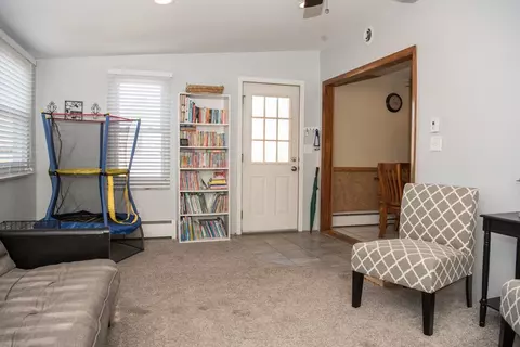 57 Crocus St, Warwick, RI 02886 photo 7