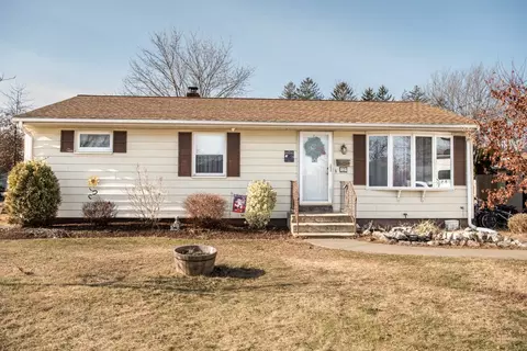 57 Crocus St, Warwick, RI 02886 photo 1
