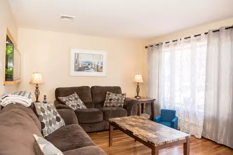 57 Crocus St, Warwick, RI 02886 photo 10