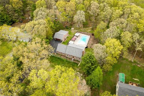 930 Lapham Farm Rd, Mapleville, RI 02839 photo 4