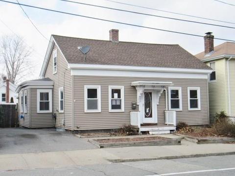 363 Park Ave, Woonsocket, RI 02895 photo 2