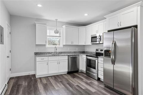 108 West St, Woonsocket, RI 02895 photo 6
