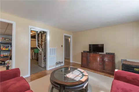152 Getchell Ave, Woonsocket, RI 02895 photo 16