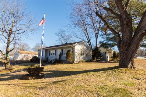 128 Gadoury Blvd, Woonsocket, RI 02895 photo 3