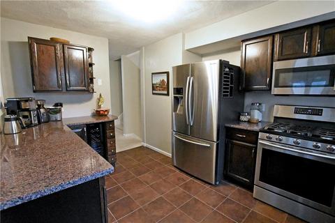 1305 Brookhaven Ln, Woonsocket, RI 02895 photo 9
