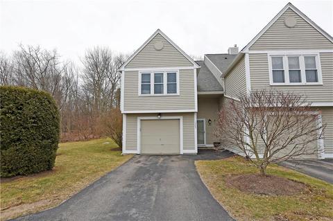 1305 Brookhaven Ln, Woonsocket, RI 02895 photo 3