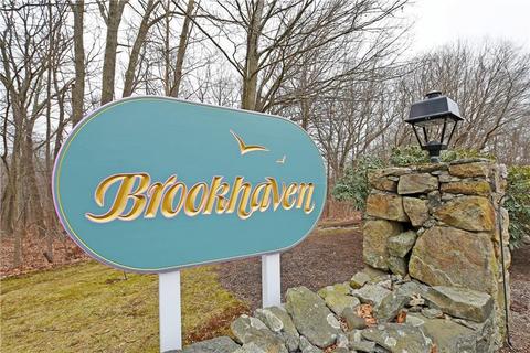 1305 Brookhaven Ln, Woonsocket, RI 02895 photo 2