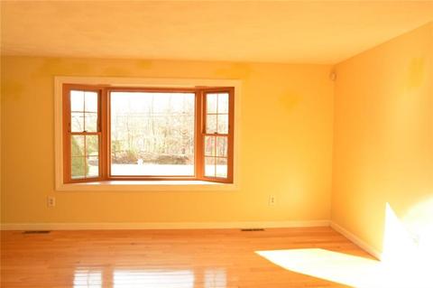 357 Station St, Coventry, RI 02816 photo 4