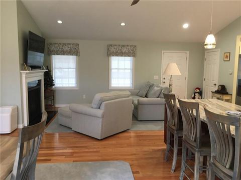 252 Danielle Dr, Woonsocket, RI 02895 photo 10