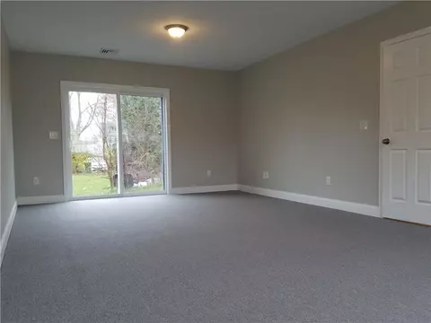 16 Grant St, Warwick, RI 02886 photo 9