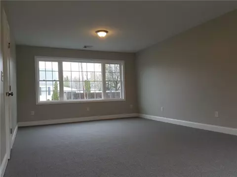 16 Grant St, Warwick, RI 02886 photo 8