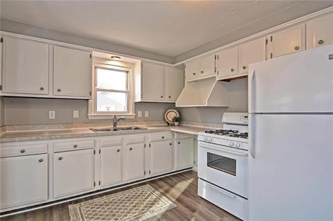 54 Grandview Ave, Woonsocket, RI 02895 photo 8