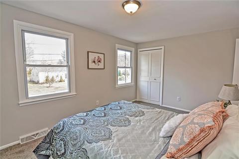 54 Grandview Ave, Woonsocket, RI 02895 photo 13