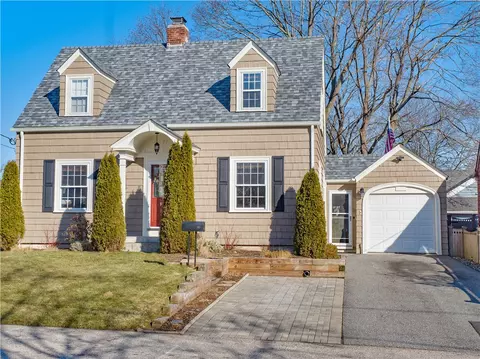 22 Druid Rd, Warwick, RI 02888 photo 2