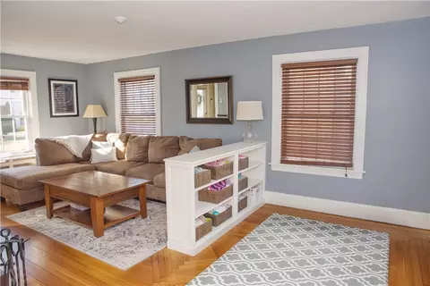 22 Druid Rd, Warwick, RI 02888 photo 5