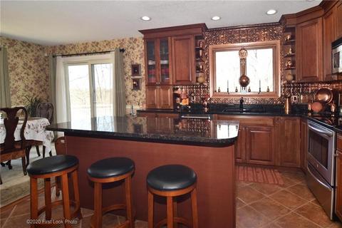 34 Cosmo St, Westerly, RI 02891 photo 8