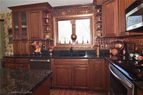 34 Cosmo St, Westerly, RI 02891 photo 9