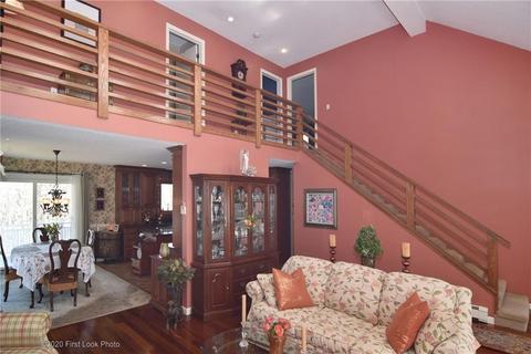 34 Cosmo St, Westerly, RI 02891 photo 7