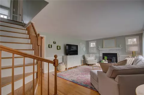 7 Enterprise Rd, Warwick, RI 02886 photo 5