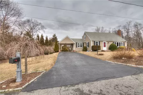 7 Enterprise Rd, Warwick, RI 02886 photo 3