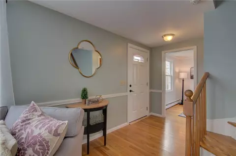 7 Enterprise Rd, Warwick, RI 02886 photo 4