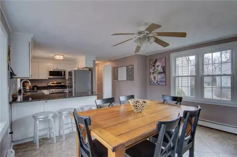 7 Enterprise Rd, Warwick, RI 02886 photo 12