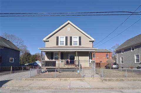 95 Coe St, Woonsocket, RI 02895 photo 3