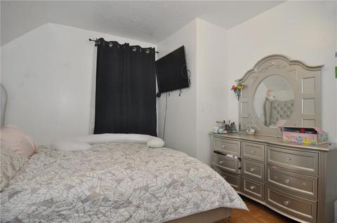 95 Coe St, Woonsocket, RI 02895 photo 24