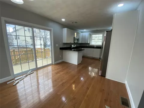 459 Potters Ave, Providence, RI 02907 photo 4