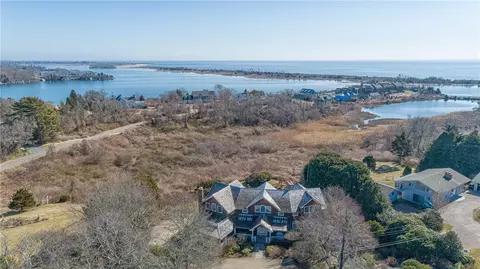 30 Meadow Ave, Westerly, RI 02891 photo 3