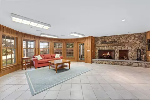 30 Meadow Ave, Westerly, RI 02891 photo 36