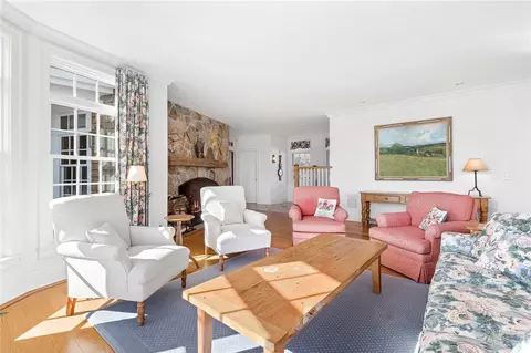 30 Meadow Ave, Westerly, RI 02891 photo 8