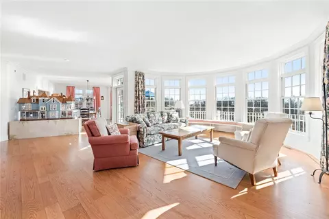 30 Meadow Ave, Westerly, RI 02891 photo 7