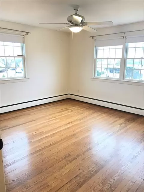 236 Mapleton St, Cranston, RI 02910 photo 30