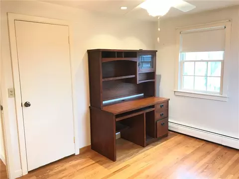 236 Mapleton St, Cranston, RI 02910 photo 33