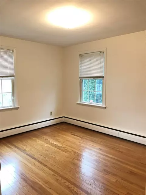 236 Mapleton St, Cranston, RI 02910 photo 18