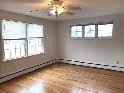 236 Mapleton St, Cranston, RI 02910 photo 10
