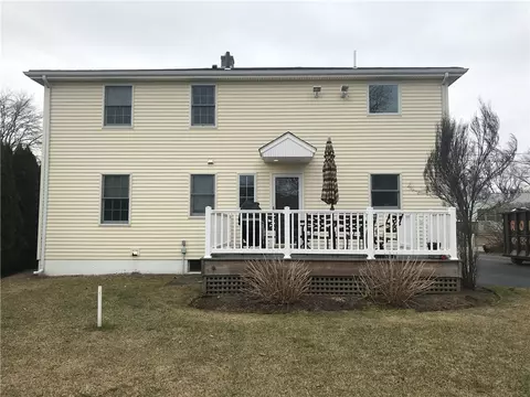 236 Mapleton St, Cranston, RI 02910 photo 3