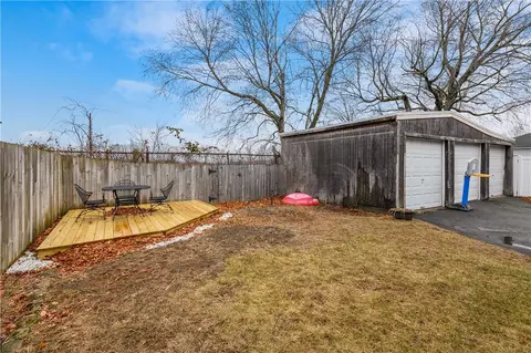 173 Elmore Ave, Woonsocket, RI 02895 photo 24