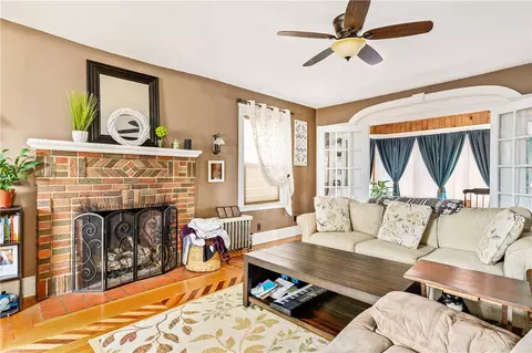 173 Elmore Ave, Woonsocket, RI 02895 photo 7