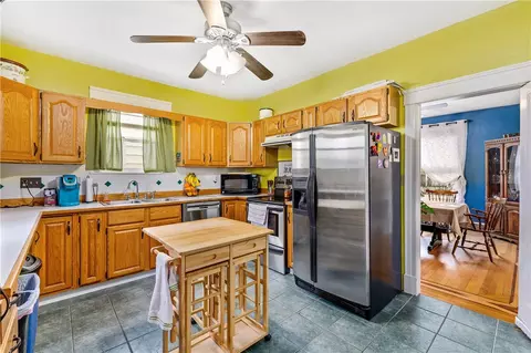 173 Elmore Ave, Woonsocket, RI 02895 photo 8