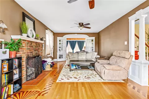 173 Elmore Ave, Woonsocket, RI 02895 photo 5
