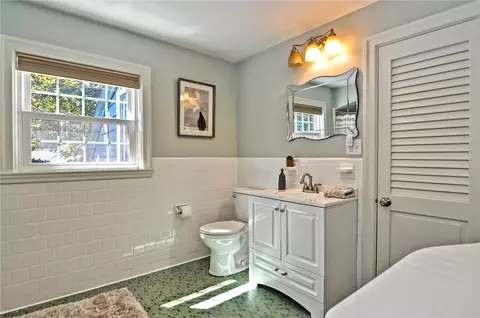 199 Squantum Dr, Warwick, RI 02888 photo 26